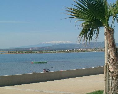 Blick von der Promenade auf den Etang und Pyren�en