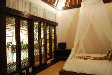 Schlafzimmer Fresh Blue Pool anzeigen