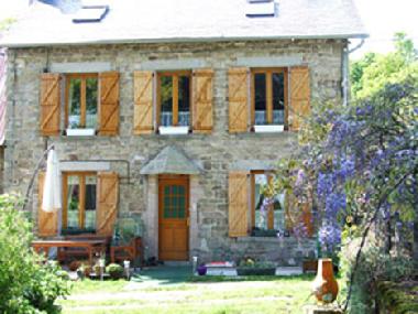 Ferienhaus in St Setiers (Corrze) oder Ferienwohnung oder Ferienhaus