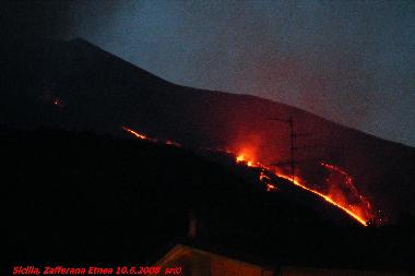 Lava aus Zafferana, Juni 2008