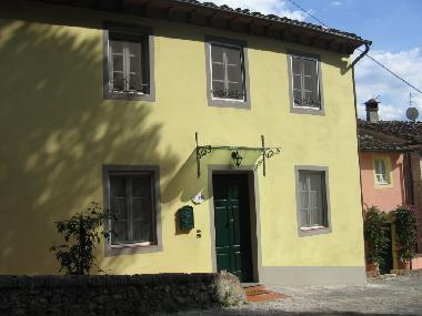 Ferienhaus in Monte san quirico (Lucca) oder Ferienwohnung oder Ferienhaus