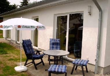 freistehendes Ferienhaus mit zwei Ferienwohnungen auf abgeschlossenem Grundstck