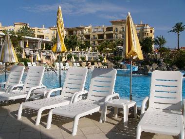 Am Pool
