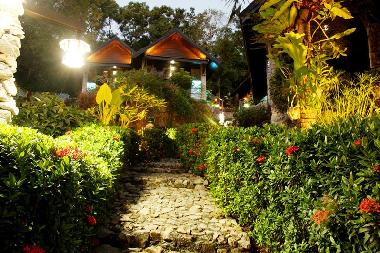 Hotel in Kata (Phuket) oder Ferienwohnung oder Ferienhaus