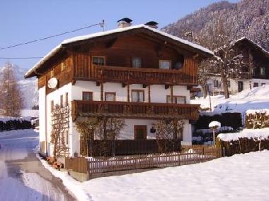 Winter in Bruck am Ziller, wenn 1000 Schneekristalle glitzern