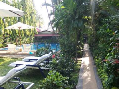 Pool  + Gartenansicht