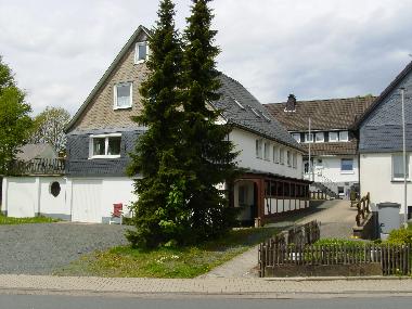 Wohnung met Stellpltze fr 5 Auto's