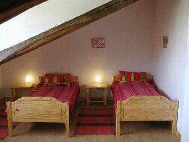 2. Schlafzimmer , 3 Betten