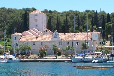 Selbst Prominente Persnlichkeiten lassen sich gelegentlich blicken auf der unscheinbaren Insel Solt