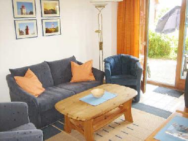 Wohnzimmer mit Schlafsofa fr zwei Jugendliche