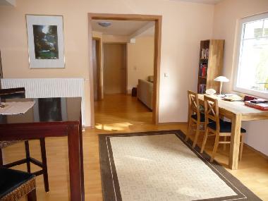 Teilansicht Wohnbereich und Leseecke