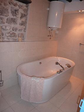 Ferienhaus in Betina - Murter (Splitsko-Dalmatinska) oder Ferienwohnung oder Ferienhaus