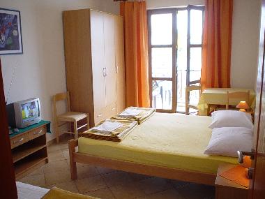 Drei-Bett-Zimmer des App. Nr. 2