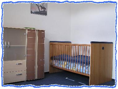 Kinderzimmer - Kleinkinderbett
