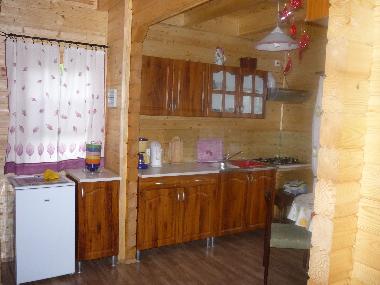 BLOCKHAUS  I  K�che mit K�hlschrank