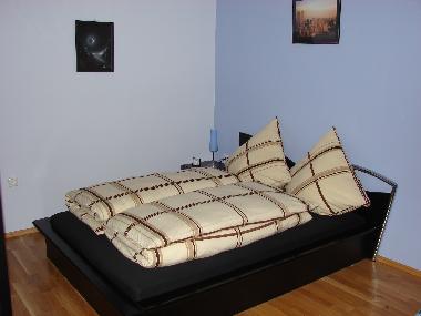 Schlafzimmer 2