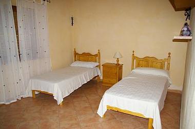 Ein Schlafzimmer mit 2 Einzelbetten