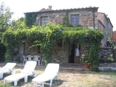 Ferienhaus in Elmo di Sorano (Grosseto) oder Ferienwohnung oder Ferienhaus