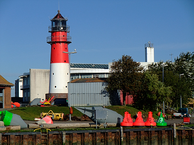 Tonnenhof mit Seezeichen