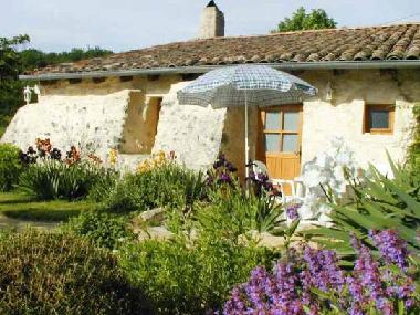 Haus IRIS und Terrasse