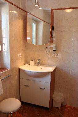 Badezimmer App. n 2
