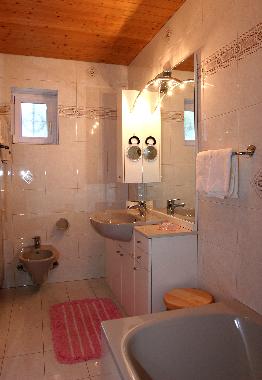 Badezimmer App. n 1