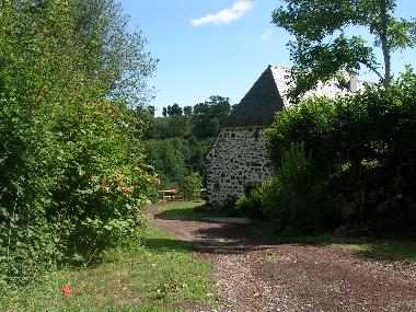 Ferienhaus in SAIN BONNET DE SALERS (Cantal) oder Ferienwohnung oder Ferienhaus