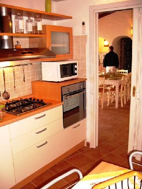 Kche mit Blick auf das Esszimmer