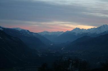 geniale Abendstimmung Schweiz Wallis Ferienhaus