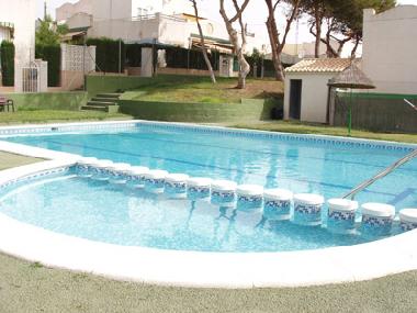 Chalet in Torrevieja (Alicante / Alacant) oder Ferienwohnung oder Ferienhaus