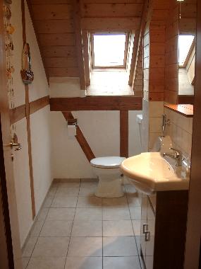 Stilles �rtchen mit Waschplatz, Urinal und WC (OG)