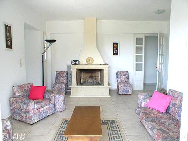 Wohnzimmer mit Kamin