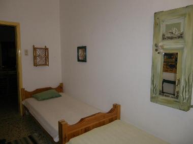 Schlafzimmer 2