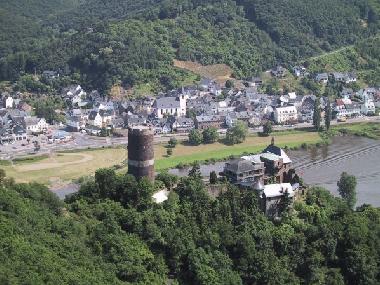 Burgen mit Burg Bischofstein