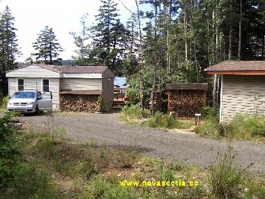 Cottage mit Shed (Schuppen) und gro�em Parkplatz
