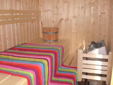 eigene Sauna mit Aufg�ssen