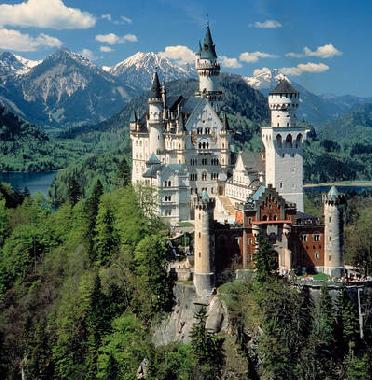 Das Mrchenschloss Neuschwanstein nur ca. 30 Automin. entfernt.