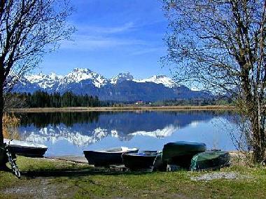 Mehrere romantische Badeseen sind in der Umgebung.