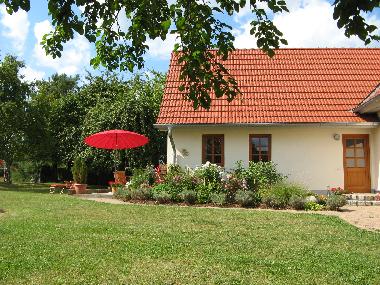 Ferienhaus mit Garten und Terrasse