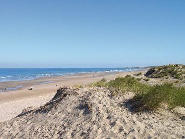 Ser sch�ne Sandstrand mit D�nenlandschaft.