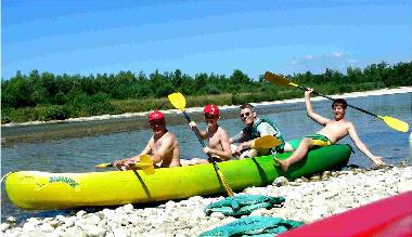 Kanu-Wanderfahrt auf dem Ain