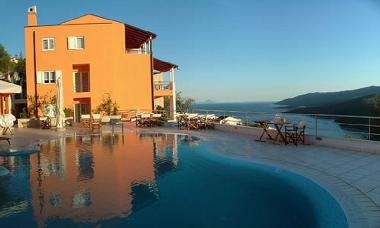 Die Villa mit ihrer tollen Lage und dem Blick auf die Bucht von Rabac. 