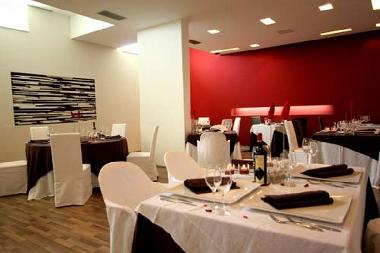 Das Restaurant bietet kreative Istrische und Mediterrane Speisen an sowie traditionelle Istrische un