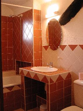 Ferienhaus in LUNAS (H�rault) oder Ferienwohnung oder Ferienhaus