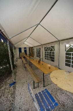 Party zelt bei BBQ platz