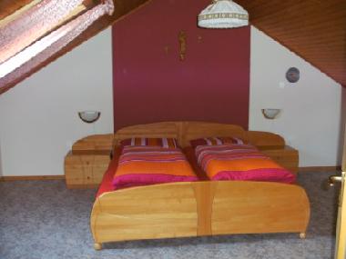Schlafzimmer DG