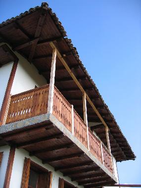 Villa Bellevue ist im traditionellen Landstil gebaut