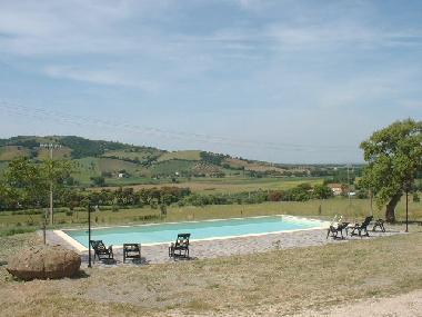 Herrlicher Blick vom Haus und Pool Capanna Rossa