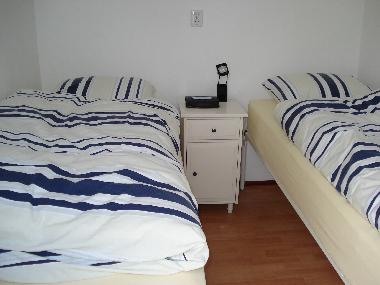 2x1 Pers.sehr Gute Betten kompl,