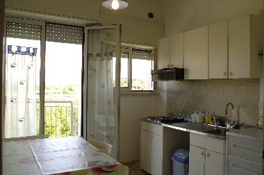 Kuche mit Balkon